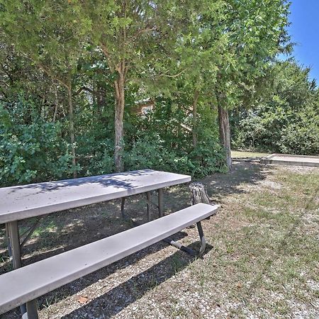 Branson Cabin With Deck Near Table Rock Lake! Exterior foto